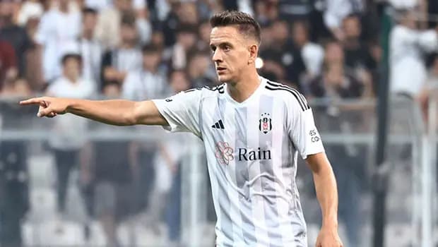 Beşiktaş'ta Amir Hadziahmetovic ile yollar ayrıldı!