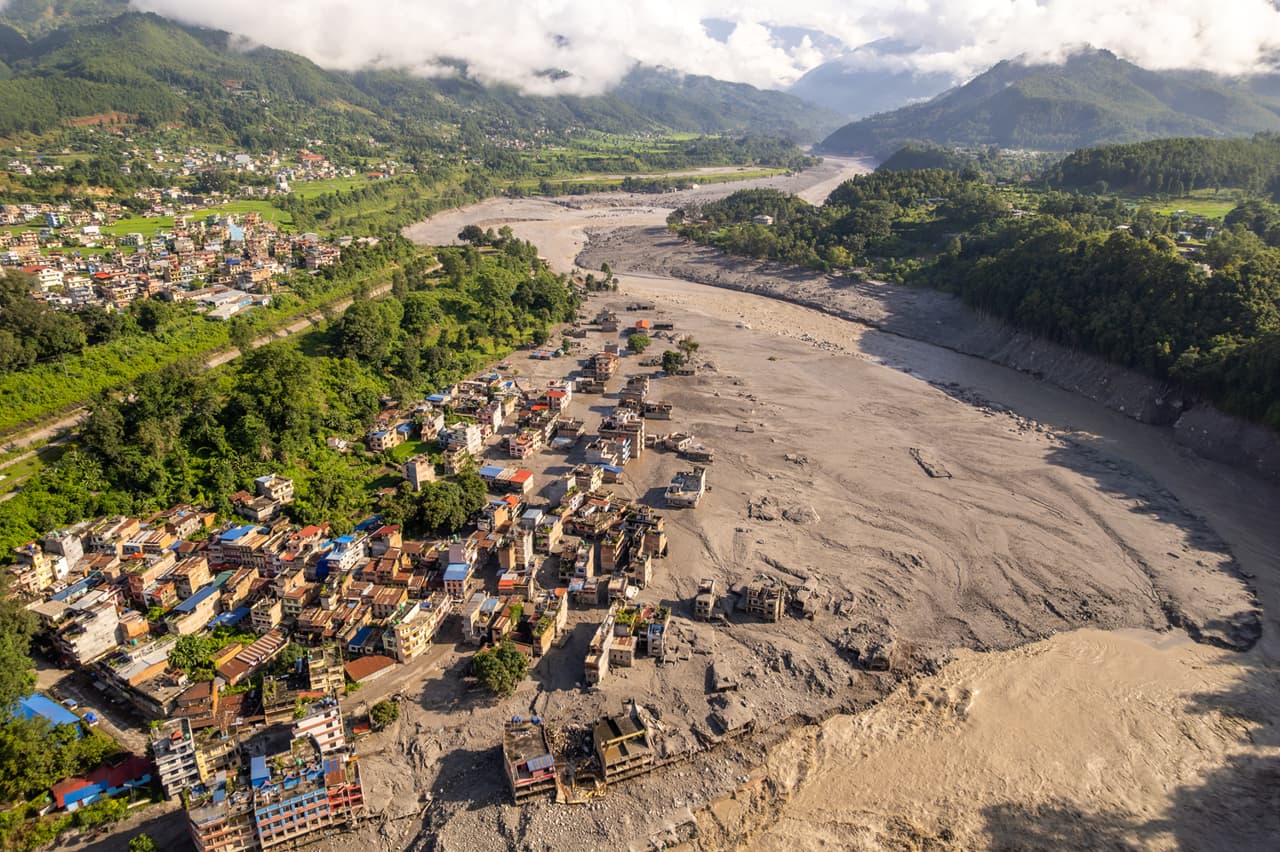 Nepal'deki felakette ağır bilanço! Yeniden inşanın maliyeti açıklandı