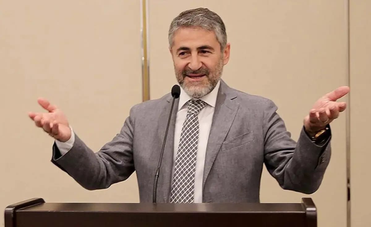 Nebati’nin ışıltısı halkı ezdi geçti