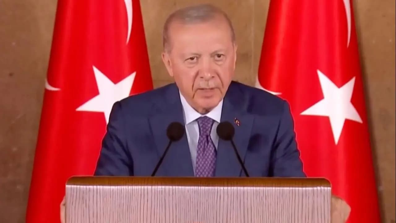Erdoğan: Milletten başka hiçbir aktör Türkiye'ye rota ve sınır çizemez