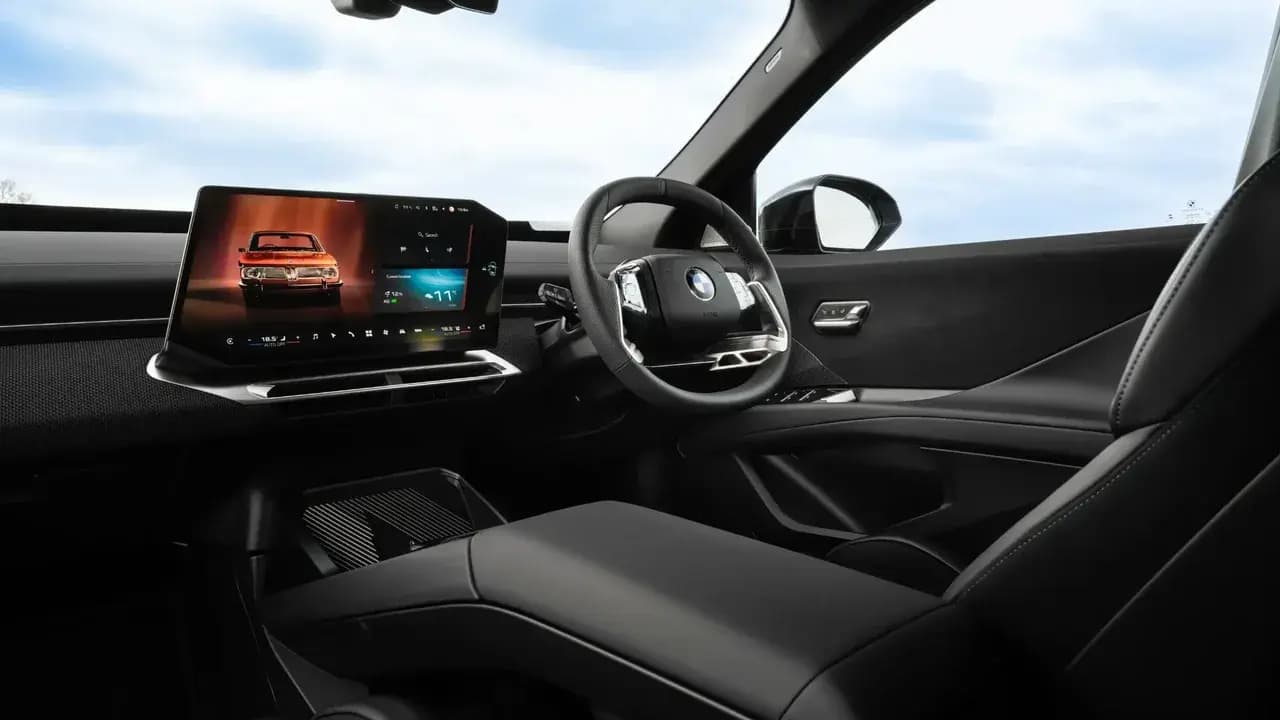 BMW Neden Fiziksel Butonları Azaltıyor? CEO’dan Açıklama