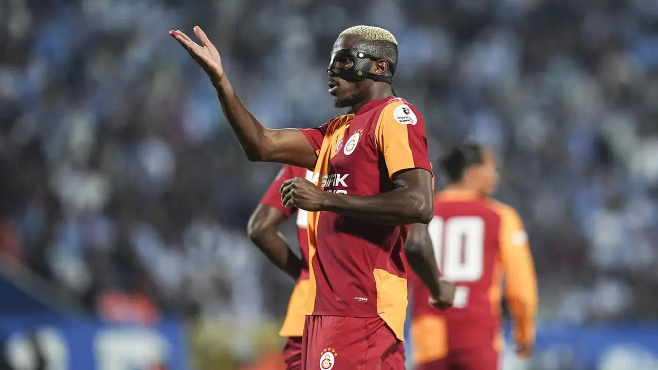 Victor Osimhen, Galatasaray tarihine geçti
