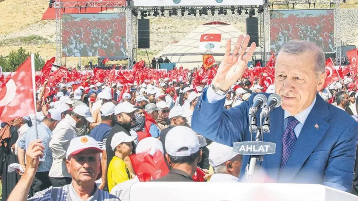 Büyük Türkiye’nin şafağı söktü