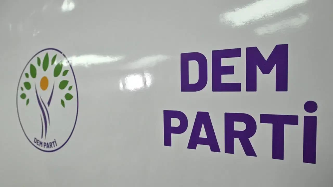 DEM Parti'den Diyarbakır'da dört belediye eş başkanı görevden alındı iddialarına yanıt