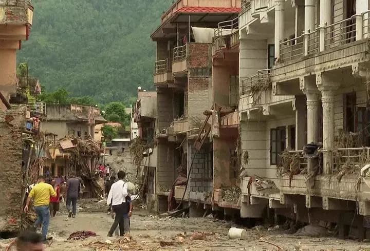Nepal'de korkunç tablo: Bir Türk de kayboldu