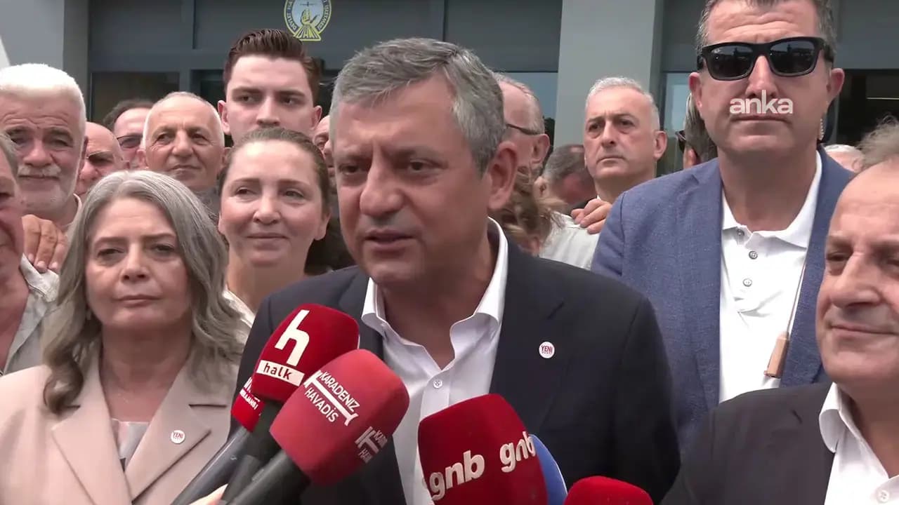 Son Dakika... Özgür Özel’den Trabzon’da 'iktidar' mesajı: 'YENİ Parti'yi bu yüzden kurduk'