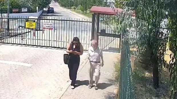 8 yaşındaki çocuk, tek bir sözüyle dolandırıcıyı apar topar kaçırdı