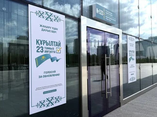 Kazakistan'da halk yarın tek meclisli Kurultay'ın ilk üyelerini belirleyecek