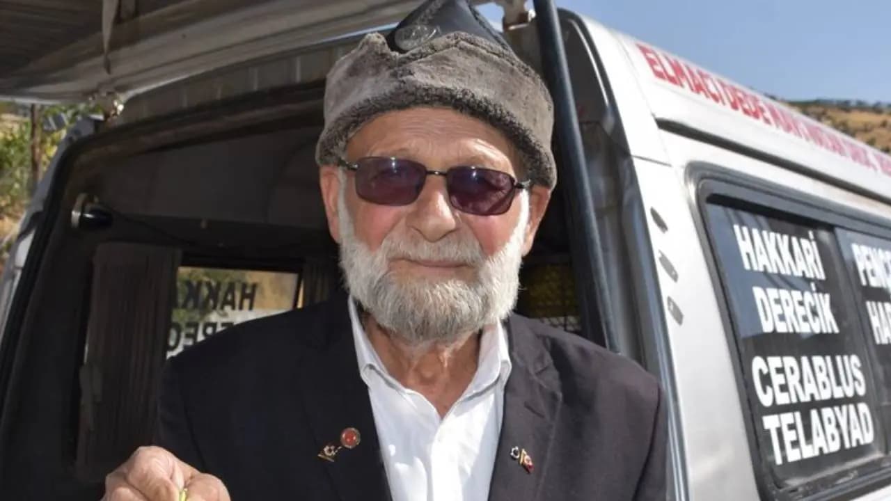 Türkiye'de 15 yıldır aynı tarihte askerler onu bekliyor: 36 saatlik yolculukla sınıra dayanıyor