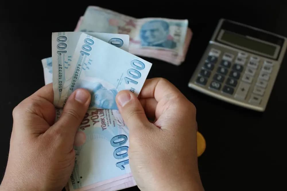 Bankaya bu 2 soruyu sormadan imza atan emekli büyük kaybediyor: İşte 30 Bin TL promosyonun gerçek yüzü