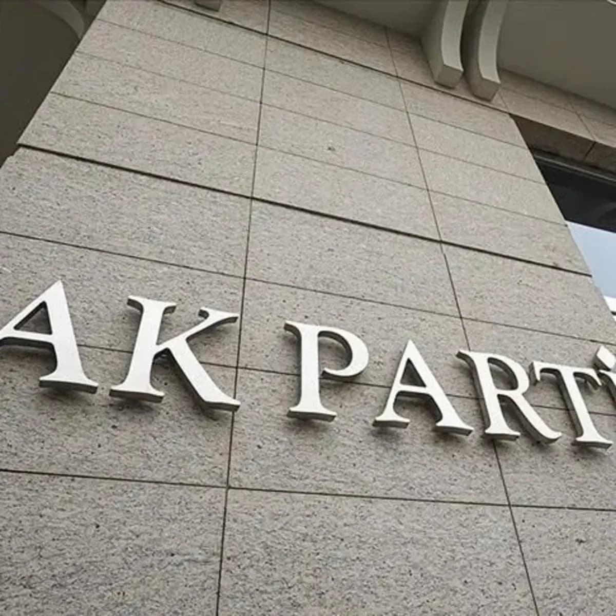 AK Parti'de 4 ile yeni atama! İl başkanları belli oldu