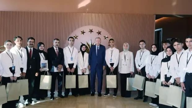 Cumhurbaşkanı Erdoğan, "Maziden Atiye" programı öğrencilerini kabul etti