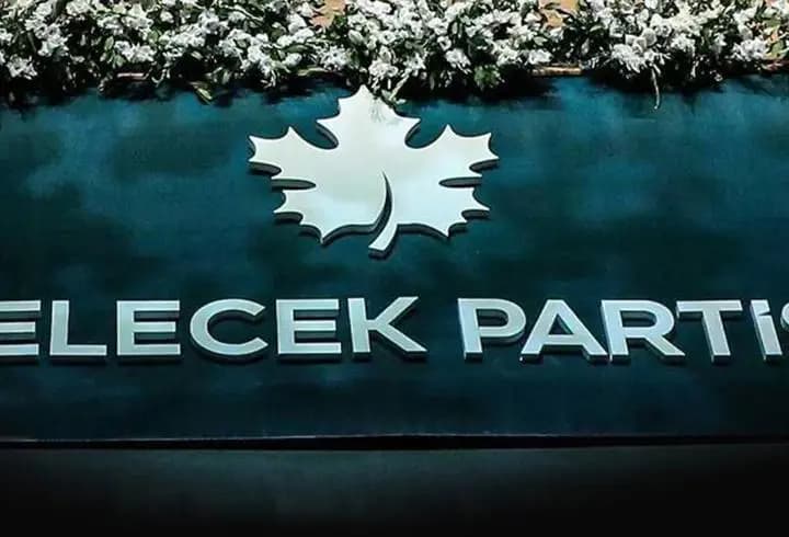 Gelecek Partisi resmen feshedildi