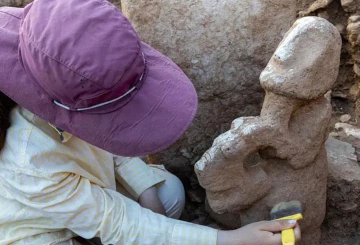 Karahantepe’de 11 bin yıllık benzersiz heykel