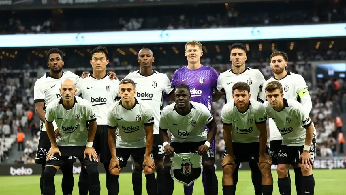 SON DAKİKA | Beşiktaş'tan derbi öncesi 6 gollü galibiyet! Dusan Vlahovic'ten hat-trick…