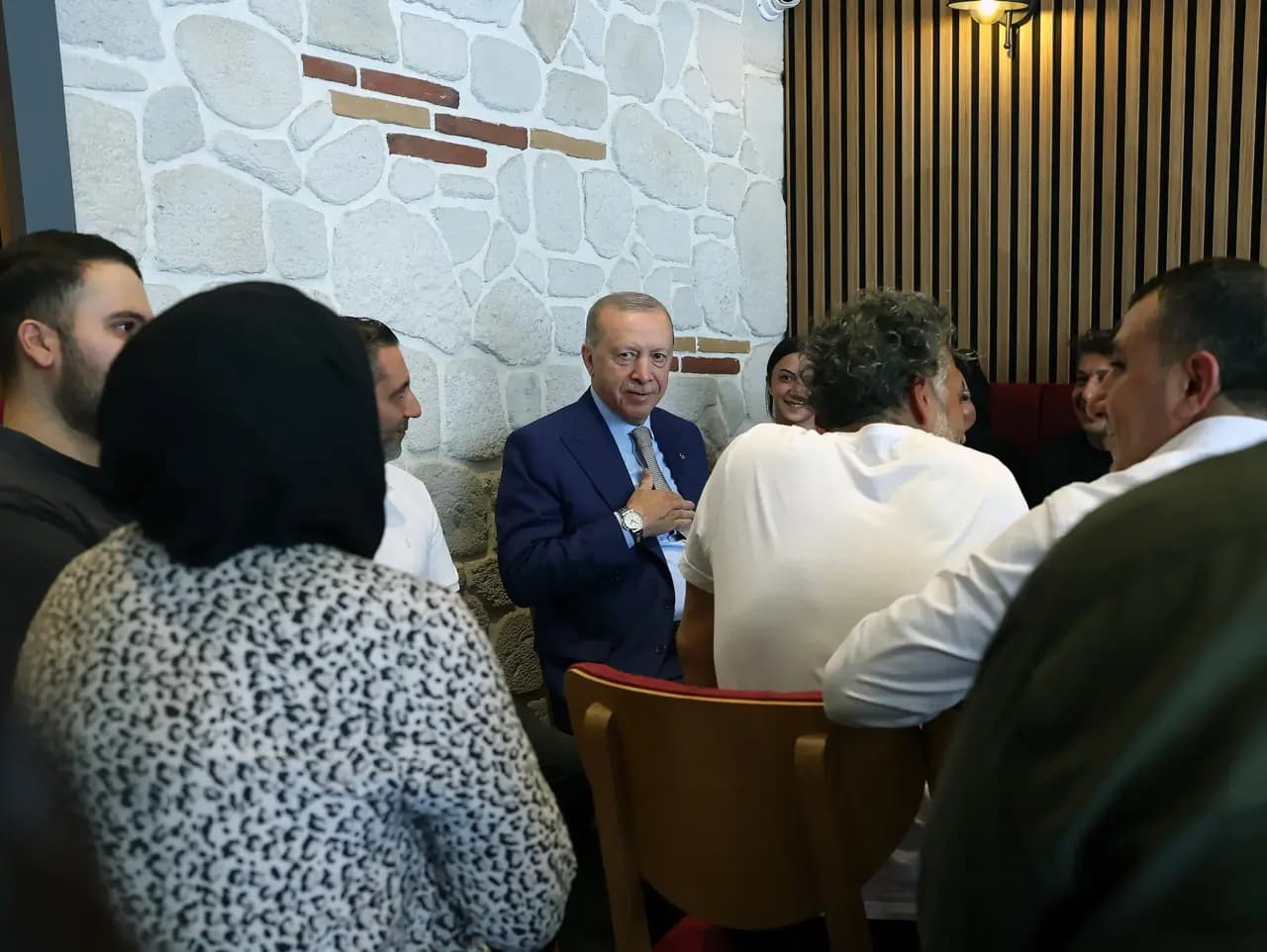 Başkan Erdoğan'dan Çengelköy'de esnaf ziyareti