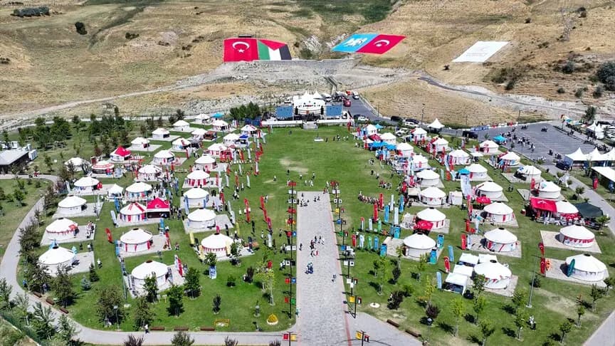 Ahlat'ta Malazgirt Zaferi'nin 955. yıl dönümü etkinlikleri sürüyor
