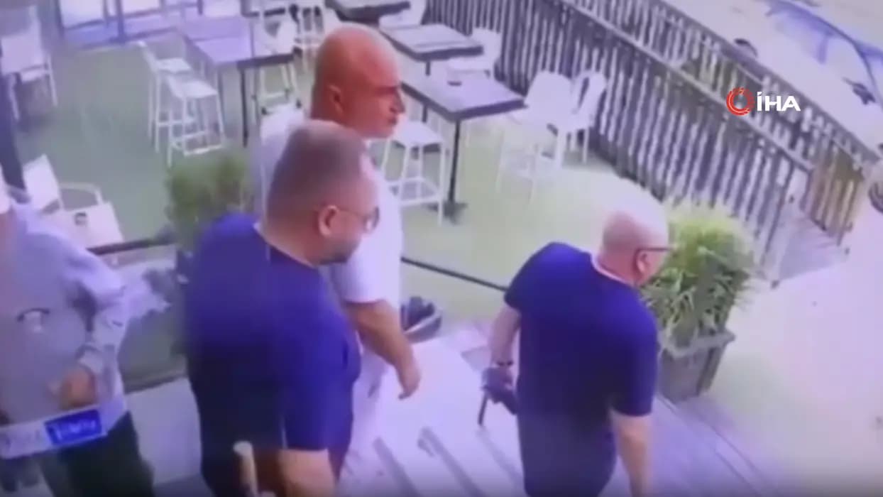 İsrailli mafya babasına kanlı pusu! Saldırı anı anbean kaydedildi