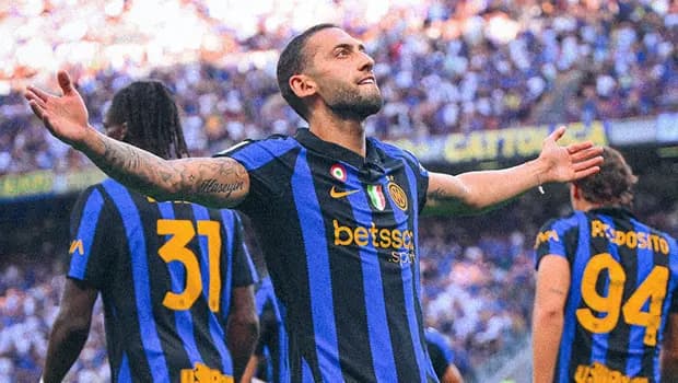 Hakan Çalhanoğlu attı, Inter 4 gollü galibiyetle başladı!