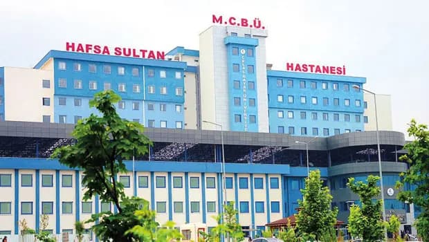 51 hastadan 2.6 milyon TL toplamış... Ameliyat masasında milyonluk ‘haraç’