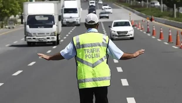 İstanbul Valiliği duyurdu: Bu yollar trafiğe kapatılacak