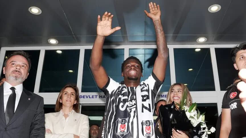 Ernest Poku, Beşiktaş tarihinin dördüncü Hollandalı futbolcusu oldu