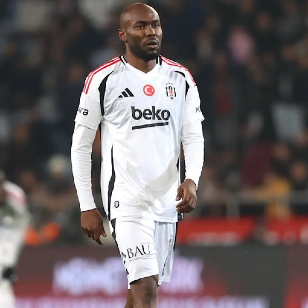 Beşiktaş'ta Musrati ile yollar ayrıldı!