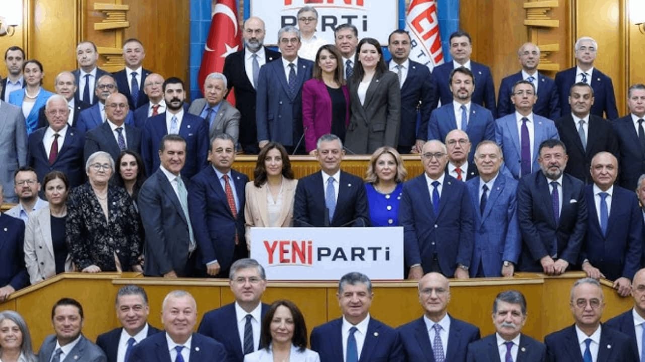 YENİ Parti'nin üye sayısı yarım milyonu aştı