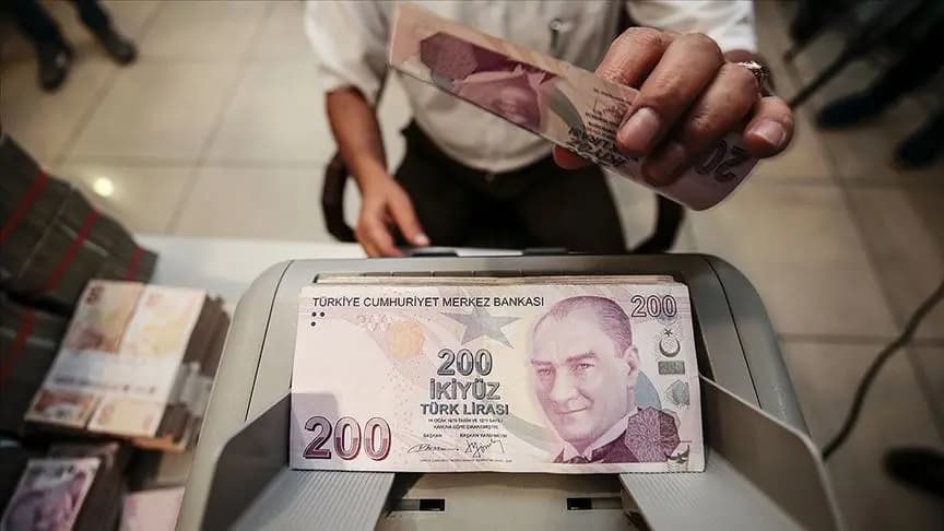 Kredi çekecekler dikkat! Faizler pazartesi düşecek