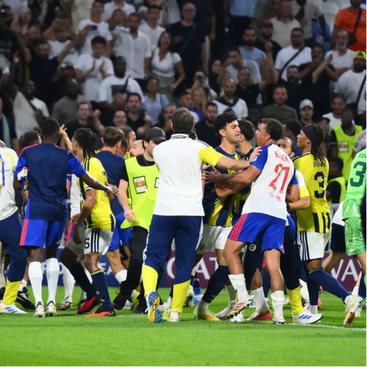 Lyon-F.Bahçe maçı sonunda kavga çıktı!