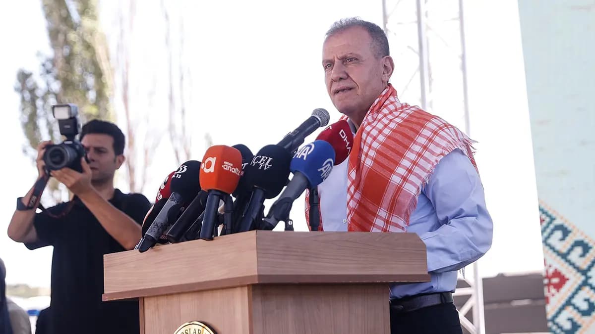 CHP'de mi kalacak, YENİ Parti'ye mi geçecek? Vahap Seçer tarafını seçti