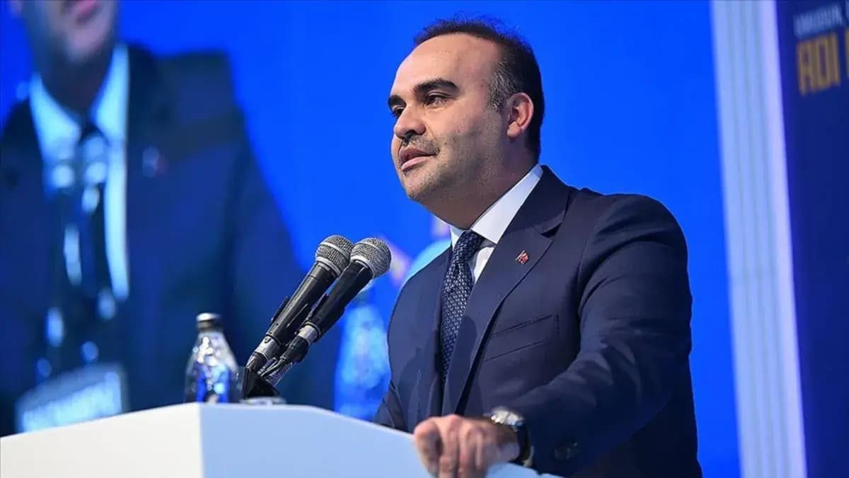 Bakan Kacır: AR-GE teşviklerimizle teknoloji girişimlerimizin yanında olacağız