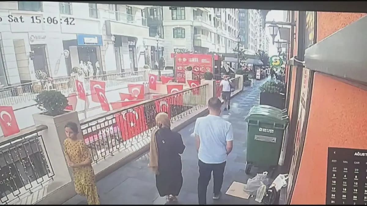 Beyoğlu'nda kaybolan 13 yaşındaki kız konsolosluk aracılığıyla ailesine ulaştı
