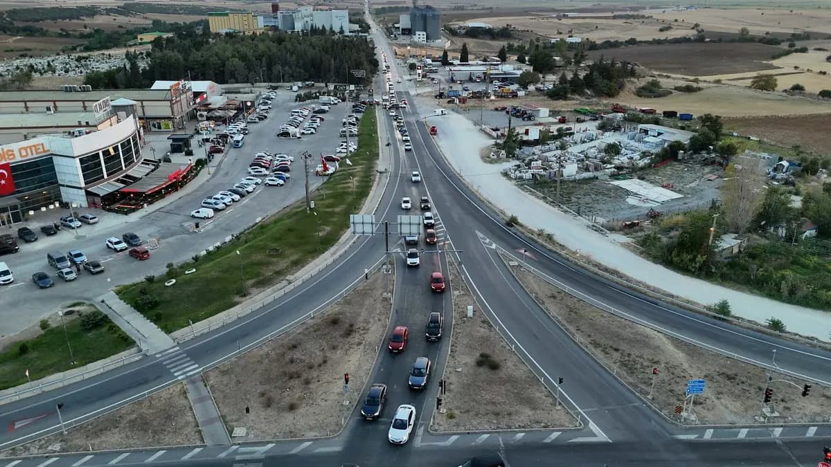 Tatil sonu trafiği: Uzun kuyruklar oluştu