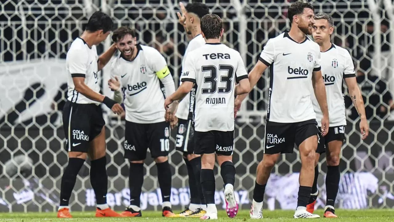 Beşiktaş tur kapısını araladı