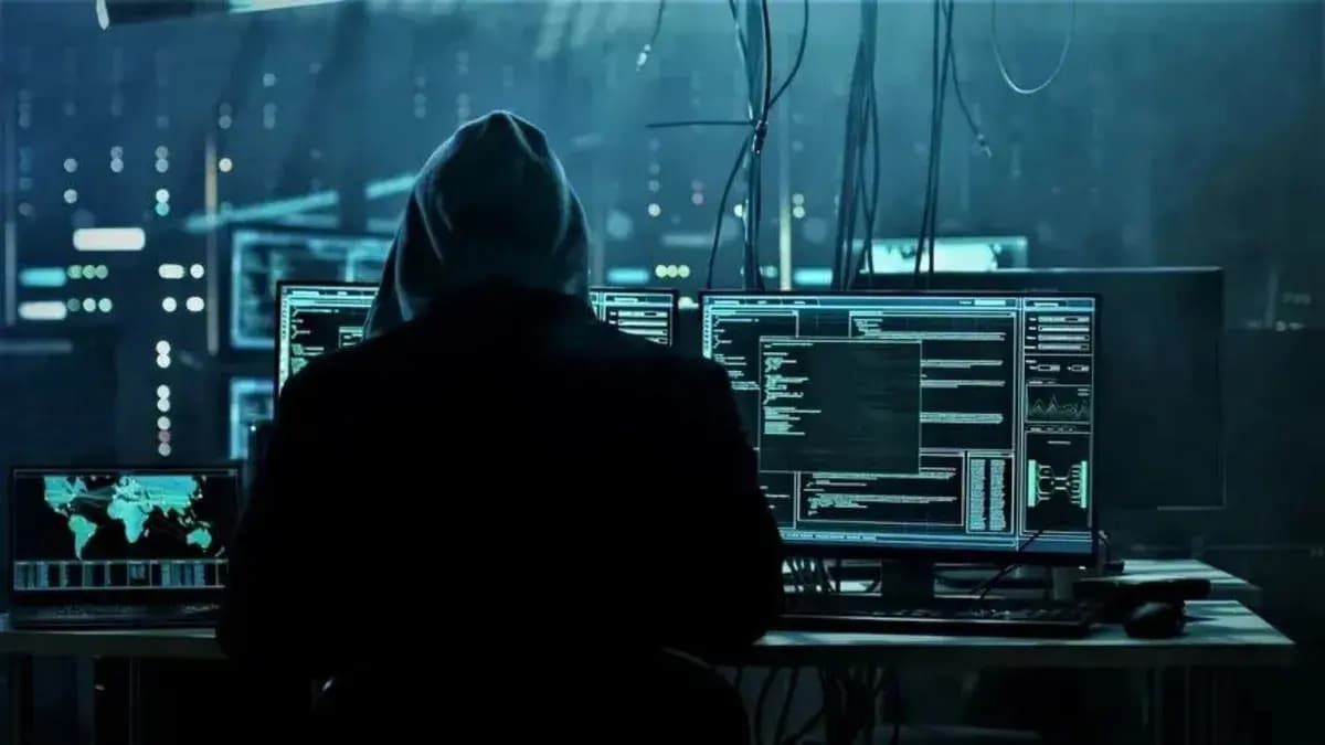 İngiltere’de havalimanı işleten şirkete siber saldırı: 8,7 milyon kişinin verilerine erişildi!