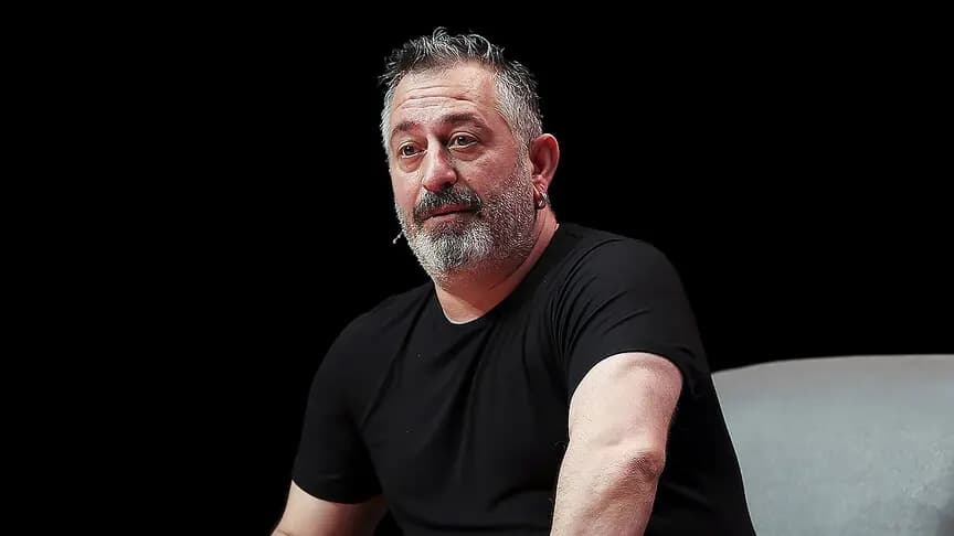 Çanakkale'de rahatsızlanan komedyen Cem Yılmaz'ın hastanedeki tedavisi sürüyor