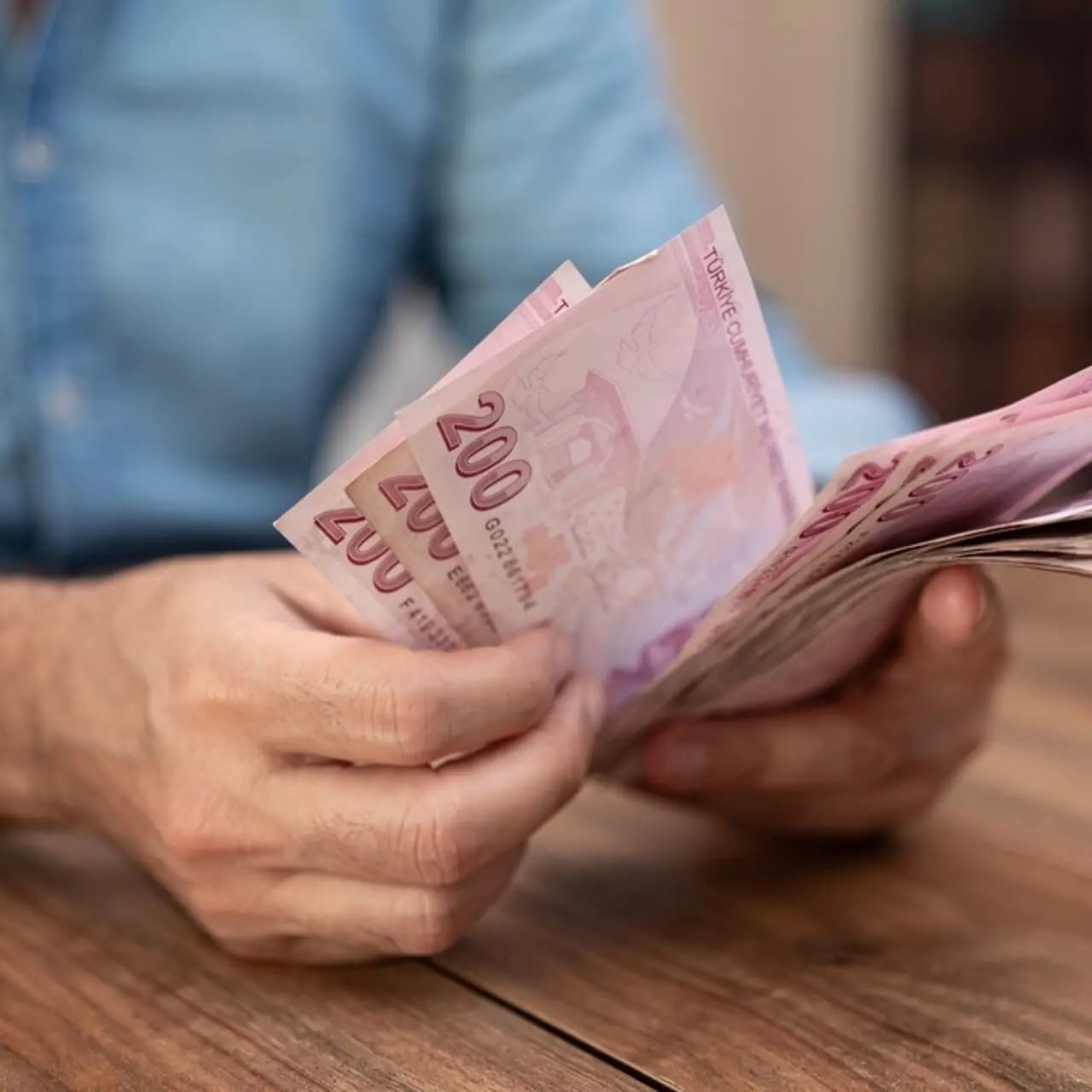 'Sıcak paraya' yüzde 10 stopaj hazırlığı