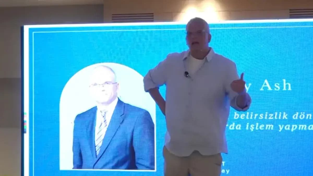 Bodrum'da skandal buluşma: İngiliz ekonomist Timothy Ash'ten küstah sözler: Başkan Erdoğan ile Netanyahu'yu bir tuttu!