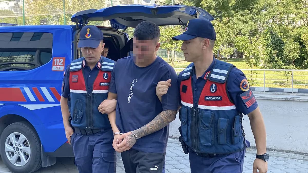 Evinden zorla alıp, götürdükleri boş arazide taşla darbettiler