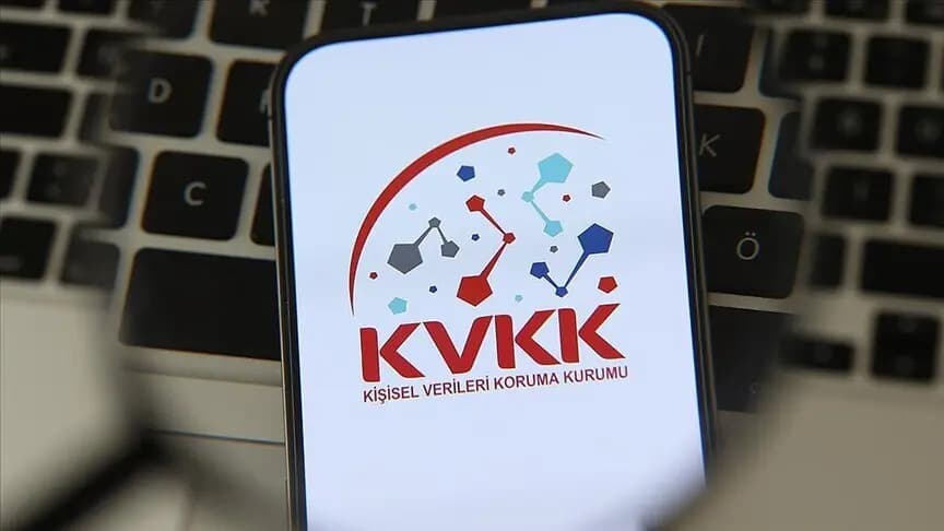 KVKK'den canlı maç yayını izlemek için "açık rıza" şartı koşan platforma ceza