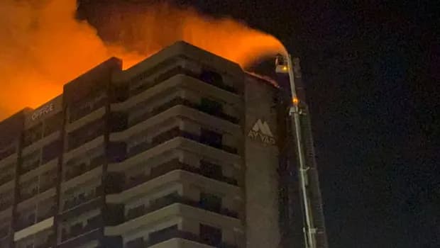 Diyarbakır’da plazada korkutan yangın