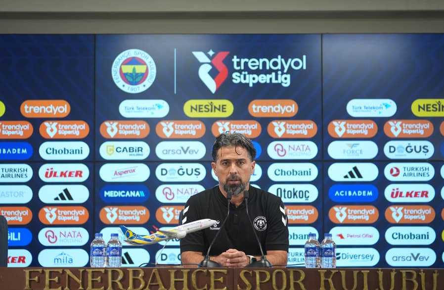 İlhan Palut: 'Sahada daha iyi bastık'