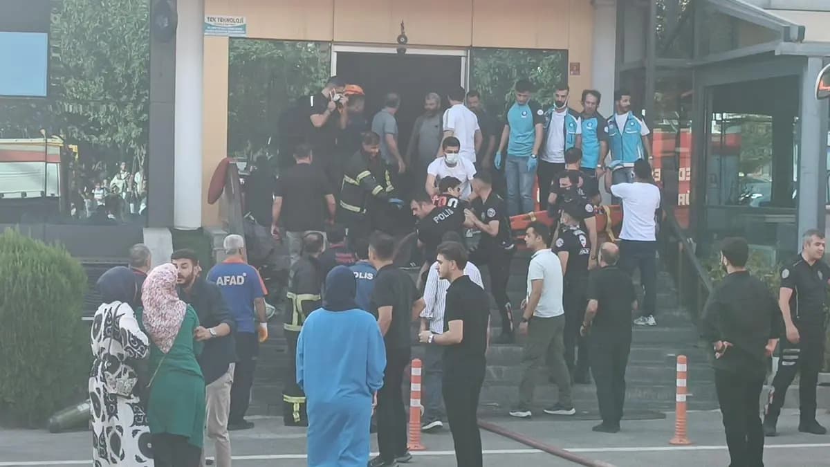 Mehmet Şimşek'in acı günü: Yeğeni spor salonundaki yangında hayatını kaybetti
