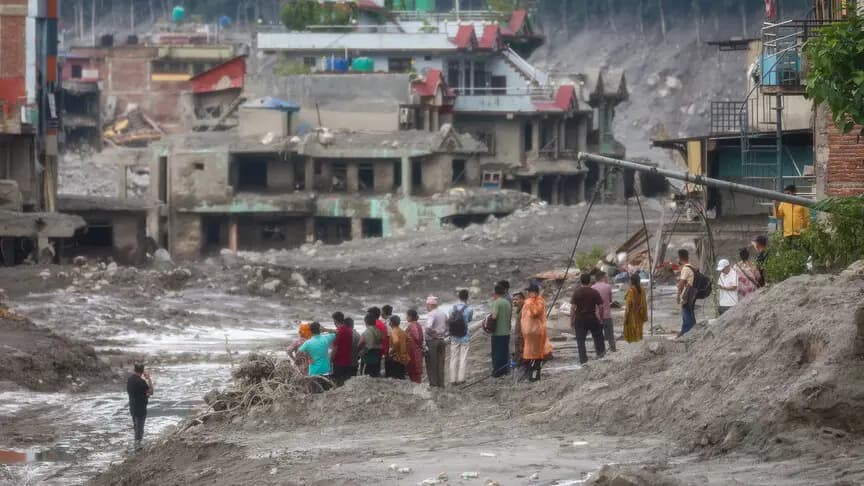 Nepal'deki selde hayatını kaybedenlerin sayısı 903'e yükseldi