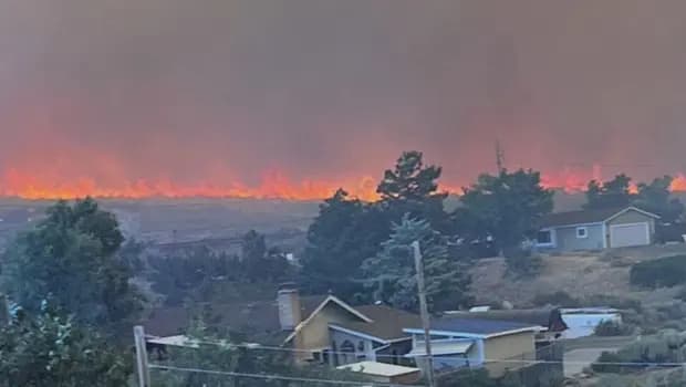 Nevada'da 42 bin kişiye tahliye emri: Orman yangını hızla yayıldı