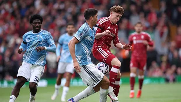 Liverpool, yeni sezona kayıplarla başladı