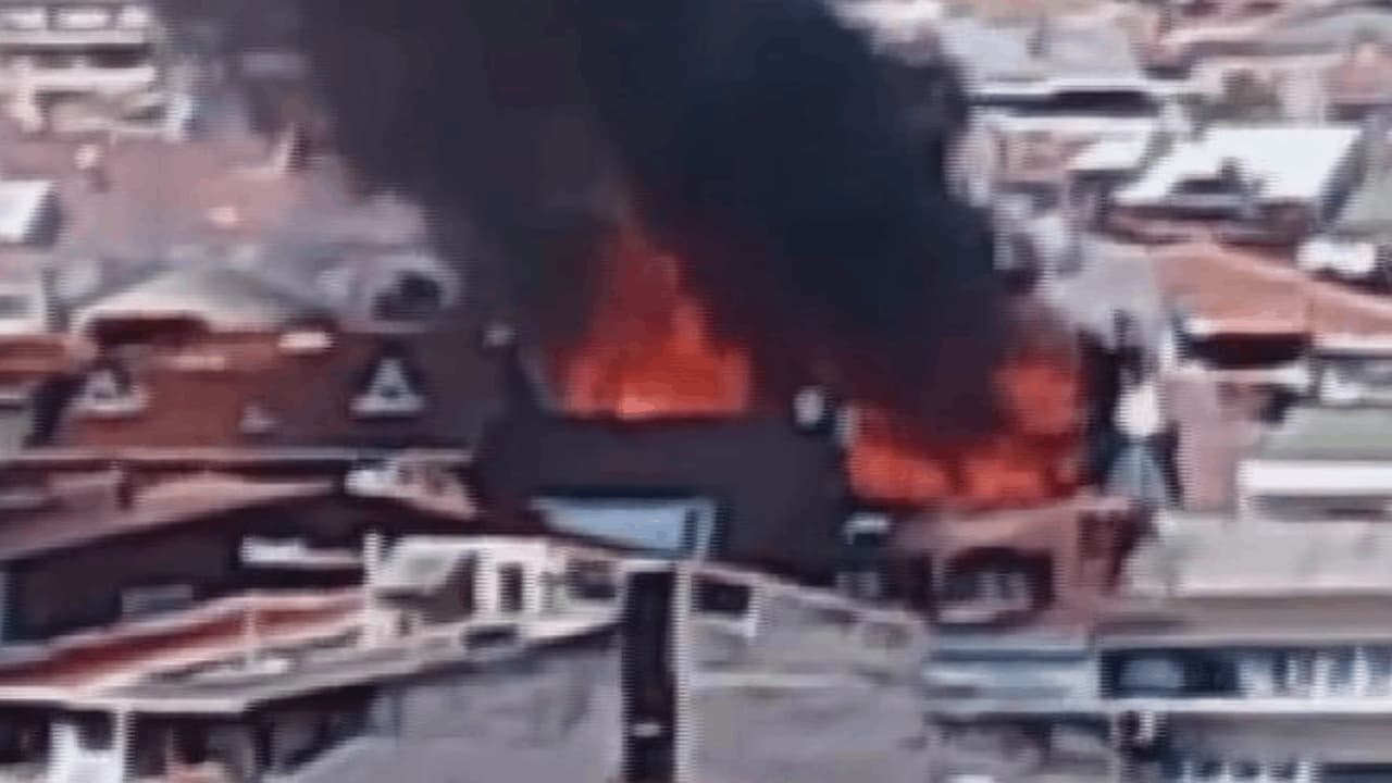 İstanbul'da korkutan yangın! Alevler kontrolden çıktı, 1 kişi öldü