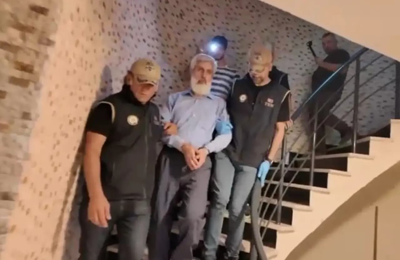 “Kuytulcular”ın iş insanı Koray Sarısaçlı’nın kaçırma anları kamerada! Dehşeti anlattı: Elemanlarını sürer kendisi geride dururdu