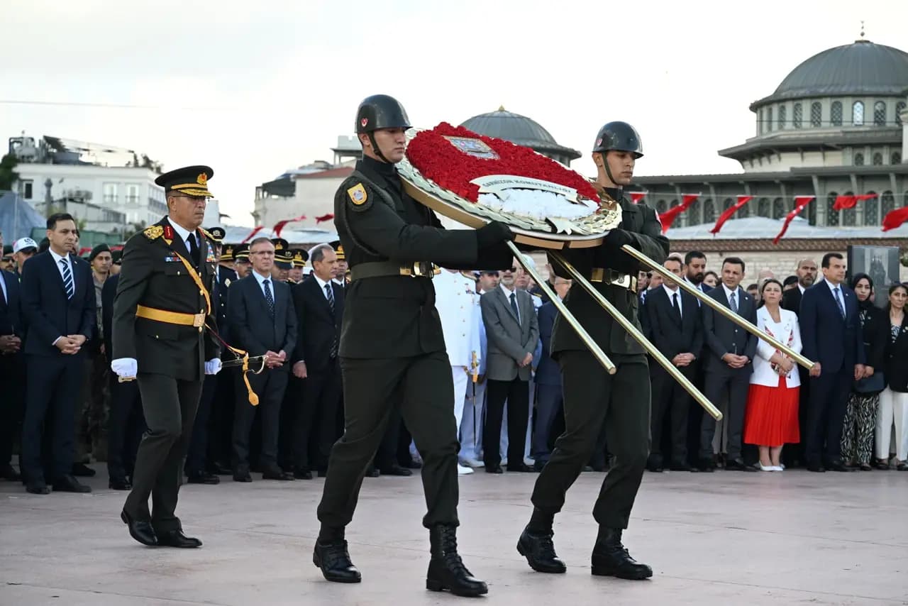 30 Ağustos Zafer Bayramı coşkusu her yerde! İşte yurt genelindeki kutlamalardan kareler